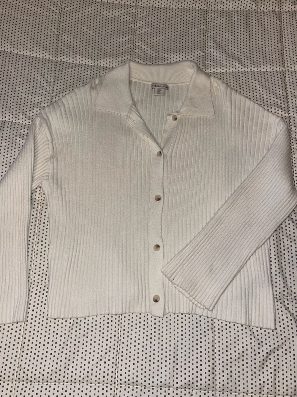 Sincerely Jules White/Cream Ribbed Button-Up Collar Cardigan
